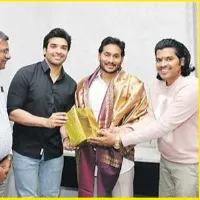 Sirivennela Sitaramasastri Family met AP CM YS Jagan
