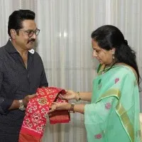 Actor Sarath Kumar meets Kavitha