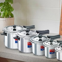 అన్ని రకాల, సమర్థవంతమైన మరియు శుభ్రమైన వంటలను అందించగల స్వచ్ఛ్ SS పాపులర్ ప్రెజర్ కుక్కర్‌ను ప్రారంభించిన TTK ప్రెస్టీజ్