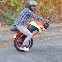 Home made single wheeled self balancing KTM bike