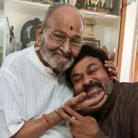 Chiranjeevi emotional tweet on K Vishwanath