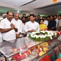 CM Jagan consoled MLC Talashila Raghuram