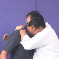 Gunmen breaks into tears after MLA Kotamreddy returns his security personnel