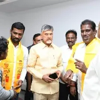 Srikalahasti ex mla Muniramaiah joins TDP