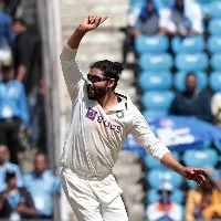 1st Test: Jadeja takes 5-47 as India bowl out Australia for 177 on Day 1