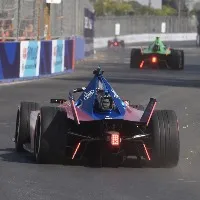 Chaos as vehicular traffic intrudes Formula E race track in Hyderabad