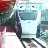 PM Modi inaugurates two Vande Bharat trains in Mumbai