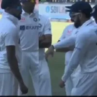 Shah Rukh Khans Verdict On Kohli and Jadeja Pathaan Dance Steps