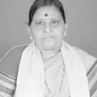 YS Jagan and Chandrababu condolences to the demise of Kuthuhalamma