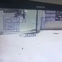 Man hurls bombs outside Rani Durgavati Vishwavidyalaya in Jabalpur