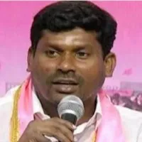 Guvvala Balaraju fires on Srinivas Goud