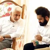 Taraka Ratna's body brought to Hyderabad; Junior NTR, others pay last respects