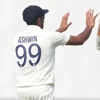 Wasim Jaffers Hilarious Dig As Ravindra Jadeja Ravichandran Ashwin Rattle Australia Batters