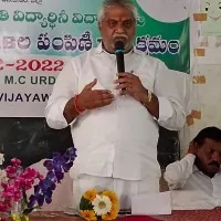 Malladi Vishnu fires on BJP leaders