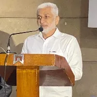 Vijayasai Reddy urges Center to deploy more Vande Bharat trains for AP