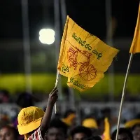 TDP leader's wife threatens sit-in at DGP office