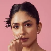 Mrunal Thakur in Ramchaaran Movie
