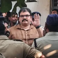Police presents Pattabhi before Gannavarav court