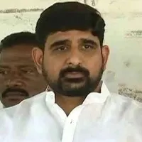 Padi kaushik reddy finally apologized to the governor and National Commission for Women