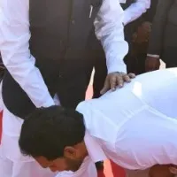 viswabhushan harichandan left Vijayawada grand farewell by ap govt