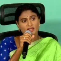 Sharmila fires on KCR