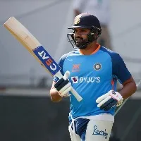 Team India cricketers sweats in nets for third test