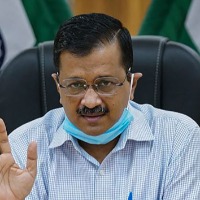 Kejriwal fires on Modi