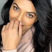 Sushmita Sen suffers heart attack, undergoes angioplasty