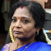 Raj Bhavan nearer than Delhi, Telangana Governor tells CS