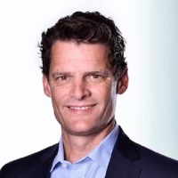 Zoom abruptly fires its president Greg Tomb