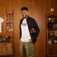 క్రికెట్‌  సెన్సేషన్‌ సూర్యకుమార్‌ యాదవ్‌ను తమ బ్రాండ్‌ అంబాసిడర్‌గా ఎంచుకున్న  భారతదేశంలో  సుప్రసిద్ధ ఫాస్ట్‌ ఫ్యాషన్‌ మెన్స్‌వేర్‌ బ్రాండ్‌  TIGC