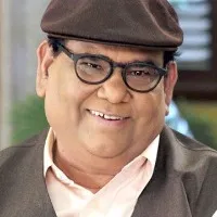 Satish Kaushik passes away Manoj Bajpayee to Arbaaz Khan celebs mourn his demise