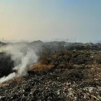 Toxic fumes in Kochi send locals into lockdown mode