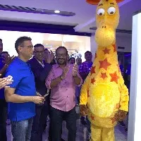 ప్రపంచంలో అతి పెద్ద టాయ్‌ రిటైలర్‌ Toys"R"Us ను భారతదేశానికి తీసుకువచ్చిన ఏస్‌ టర్టెల్‌