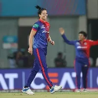 Marizanne Kapp crumbles Gujarat Giants