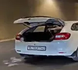 Youtuber Throws fake currency from car in gurugram
