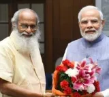 rajamouli father says pm modi and steven spielberg urged same