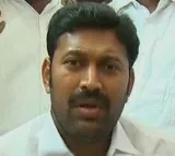 YS Avinash Reddy meets Jagan in Delhi
