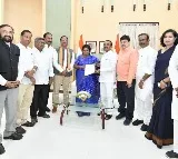 BJP demands resignation of KCR over TSPSC exam paper leak
