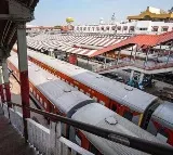 Pornstar Posts Cryptic Tweet On Viral Video From Patna Train Station