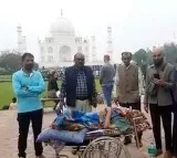 Son Fulfills 85 Year Old Mothers Wish To Visit Taj Mahal Brings Her to Agra From Gujarat