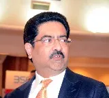 Industrialist Kumar Mangalam Birla, others presented Padma awards by President