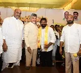 Kotamreddy Giridhar Reddy joins TDP in the presence of Chandrababu