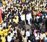 Gorantla flooded with crowds to see Nara Lokesh