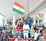 Nikhat zareen gets grand wellcome at shahmshabad airport