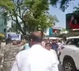 Chandrababu condemns attack on Palle Raghunatha Reddy vehicle