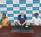 మ‌హిళ‌కు అత్యంత అరుదైన క‌ణితి: విజ‌య‌వంతంగా శ‌స్త్రచికిత్స చేసి తీసిన క‌ర్నూలు కిమ్స్ వైద్యులు
