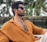 Vijay Deverakonda opts for boat ride to work in Kerala