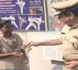 Woman constable stops CP Chauhan from entering SSC exam center with mobile