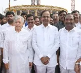 Prakash Ambedkar hopes Telangana will demand Hyderabad as second capital
